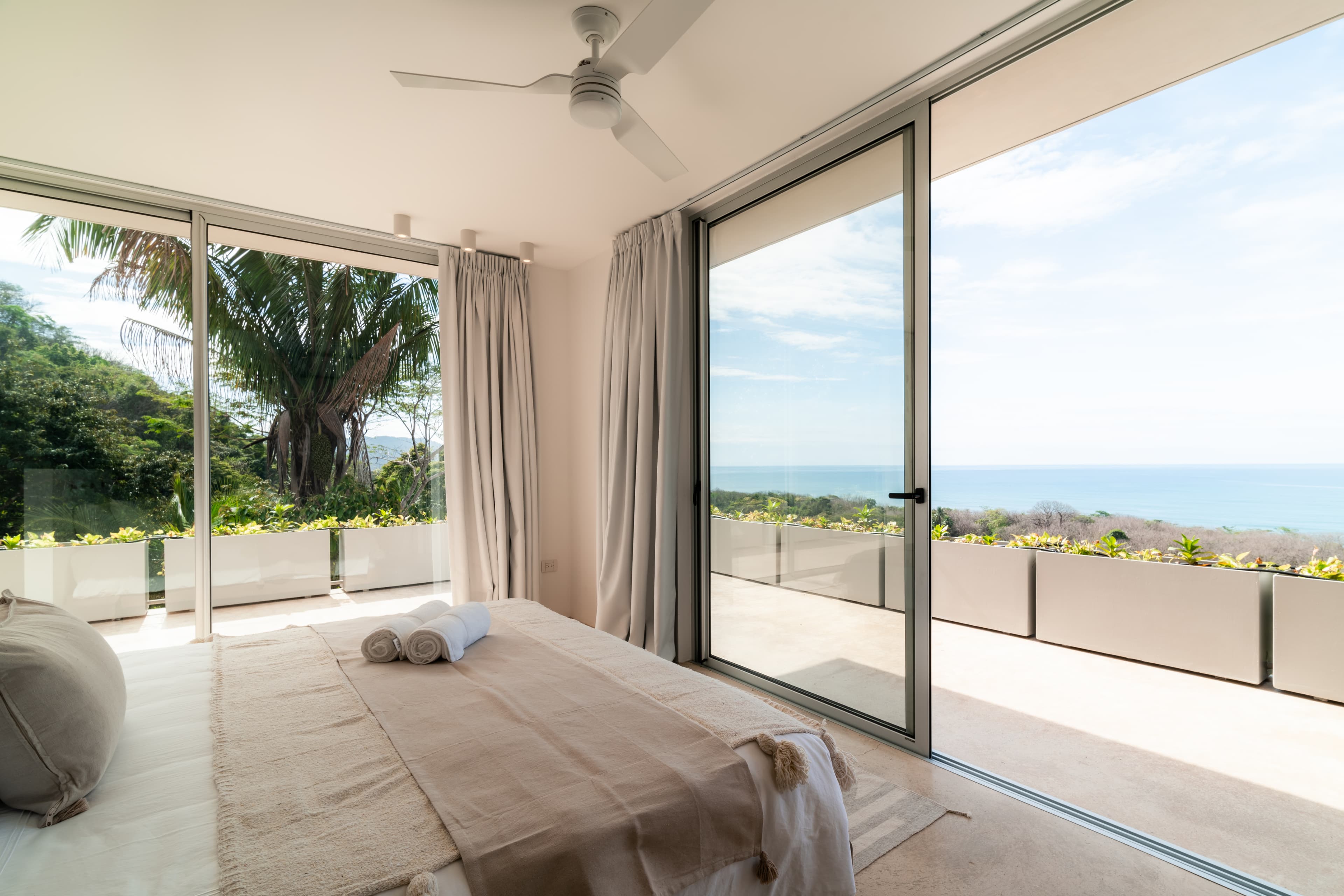 Soluna Villas Resort